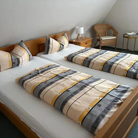 Skyblick Doppelzimmer Mit Bad In Δωμάτια σε οικογενειακή κατοικία Willingen (Upland)