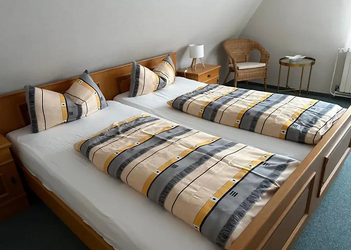 Doppelzimmer Mit Bad Neben Skyblick 홈스테이 빌링겐